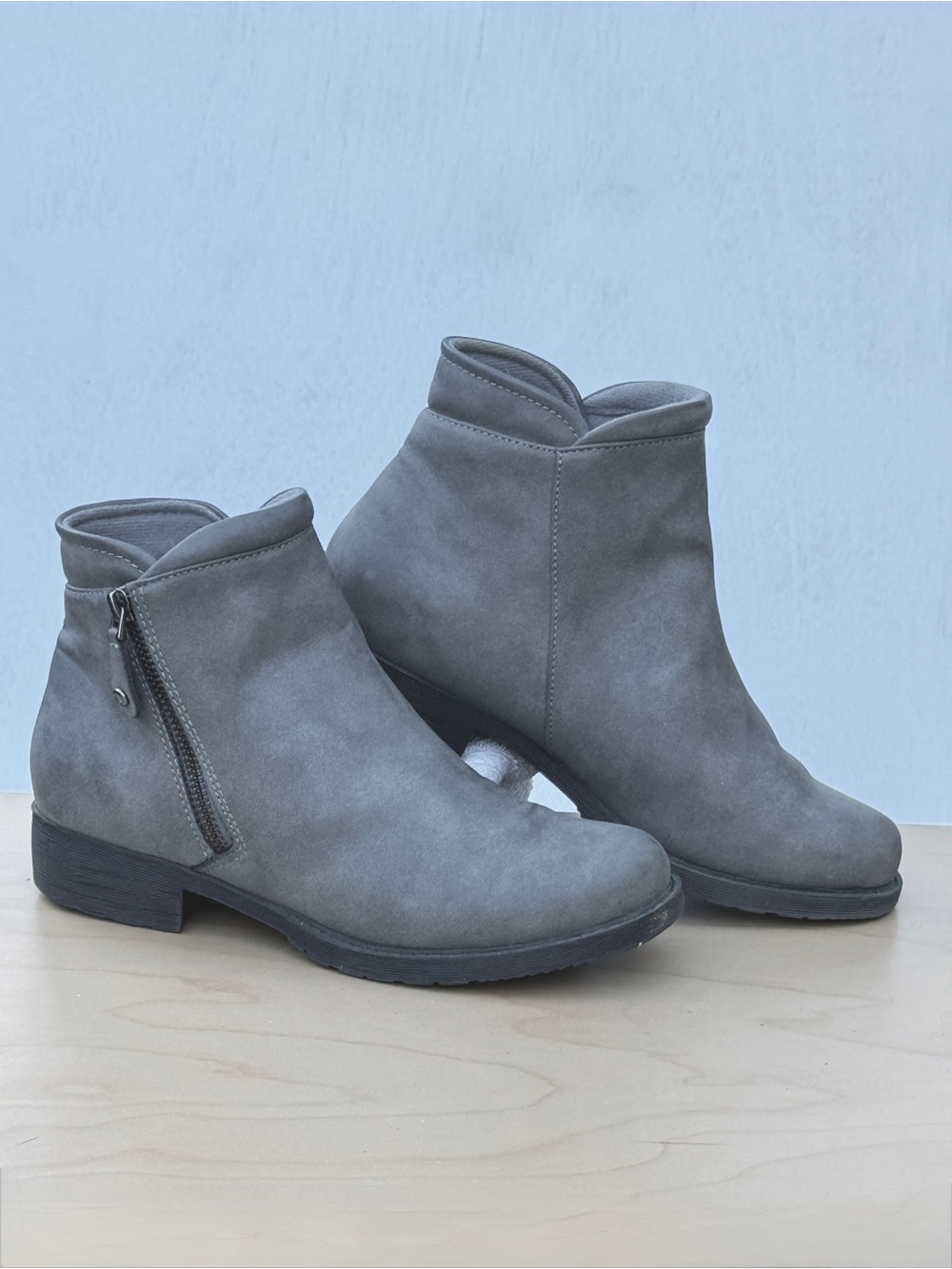 Sporto Tracy Charcoal Gray Ankle Booties Womens Size 7 Zip Comfort Boots